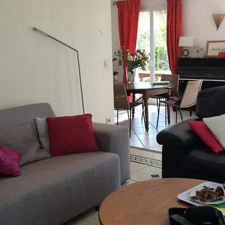 Familiale, Montpellier, Piscine, Parking, 15min Plages Villa
