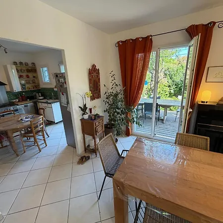 Familiale, Montpellier, Piscine, Parking, 15min Plages Villa