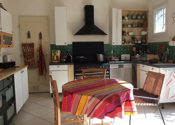 Grande Maison Jardin Piscine Clim Et Parking Lavérune